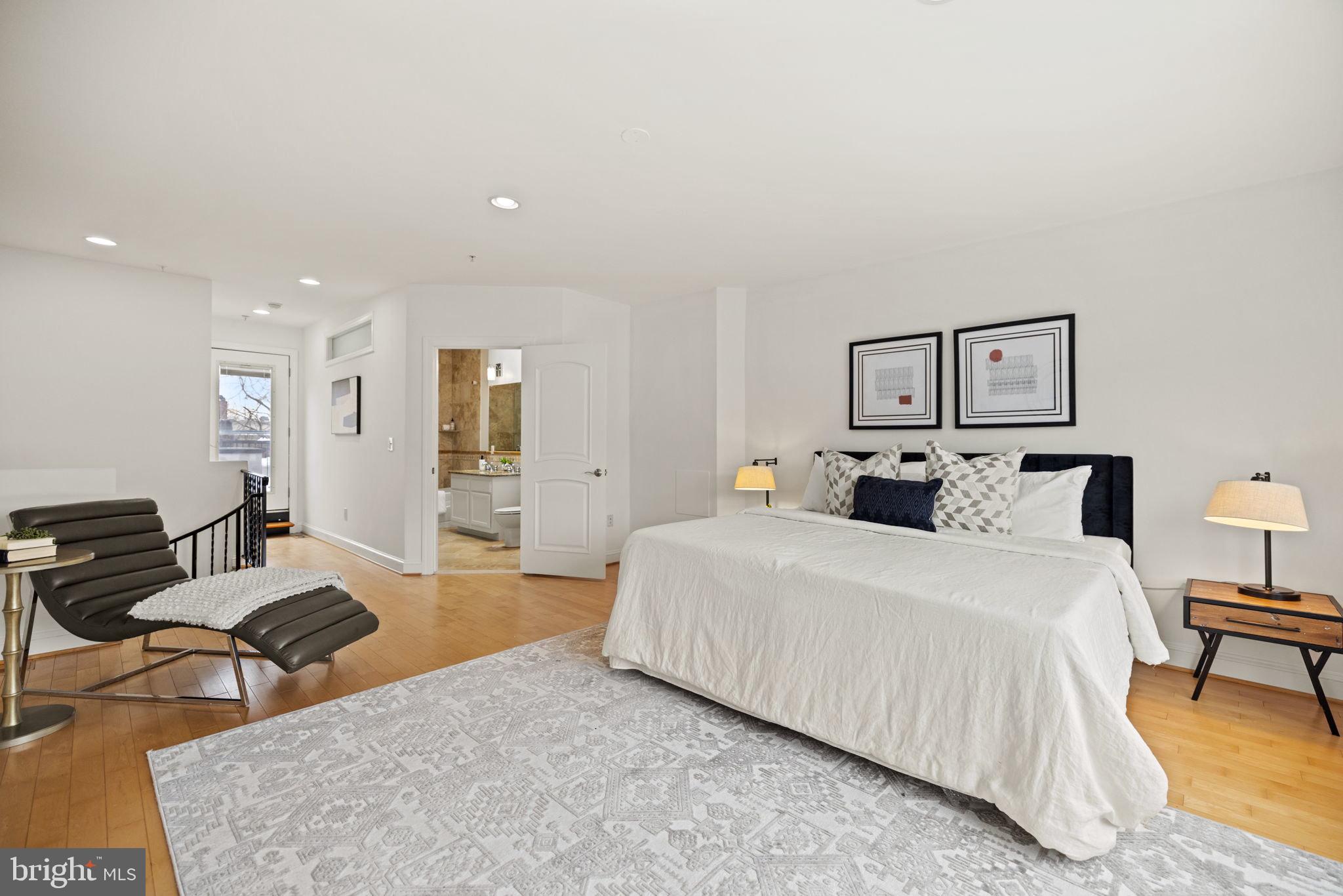 1447 Swann Street Northwest, Unit A Washington, DC 20009 - Photo 15 of 24