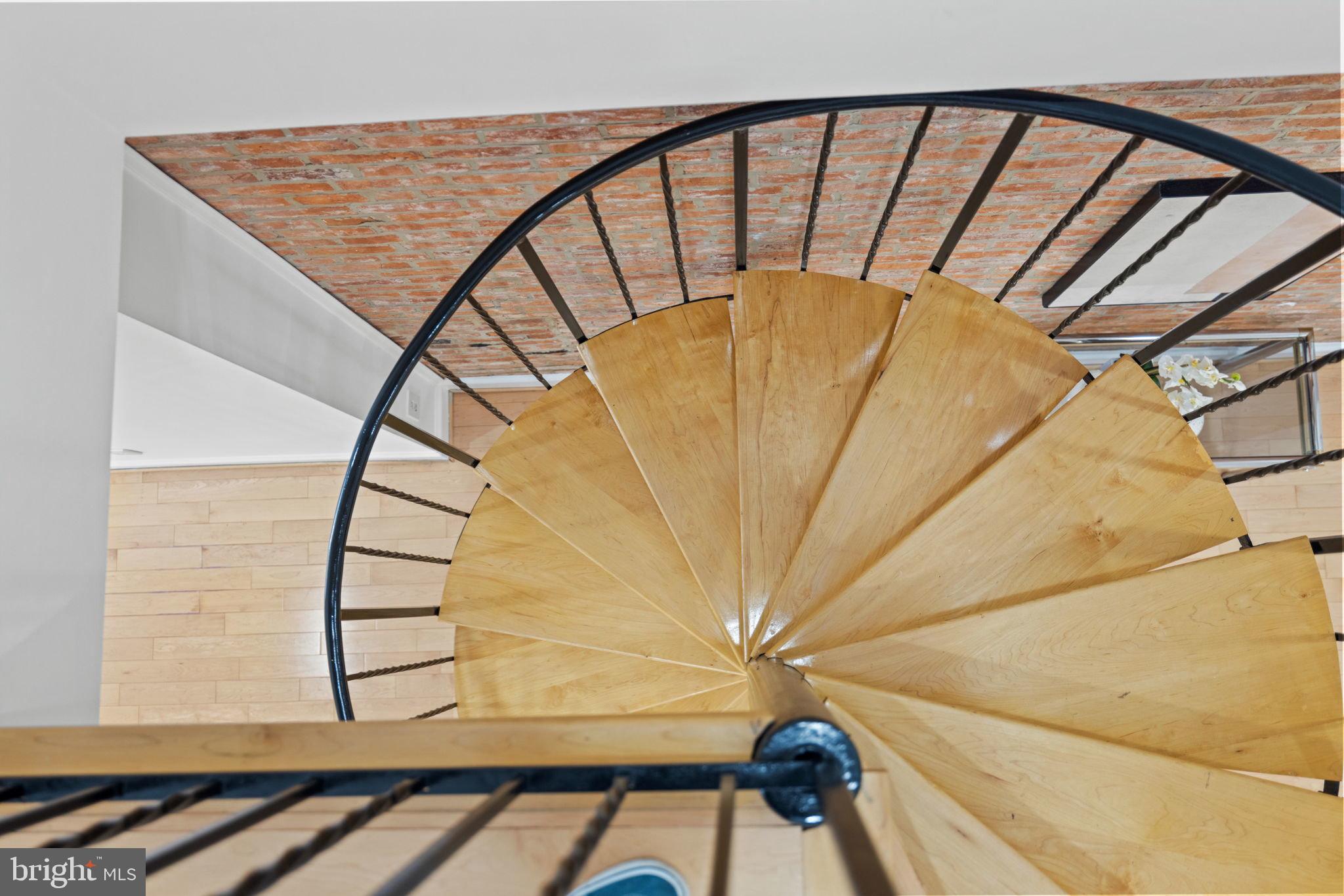 1447 Swann Street Northwest, Unit A Washington, DC 20009 - Photo 18 of 24