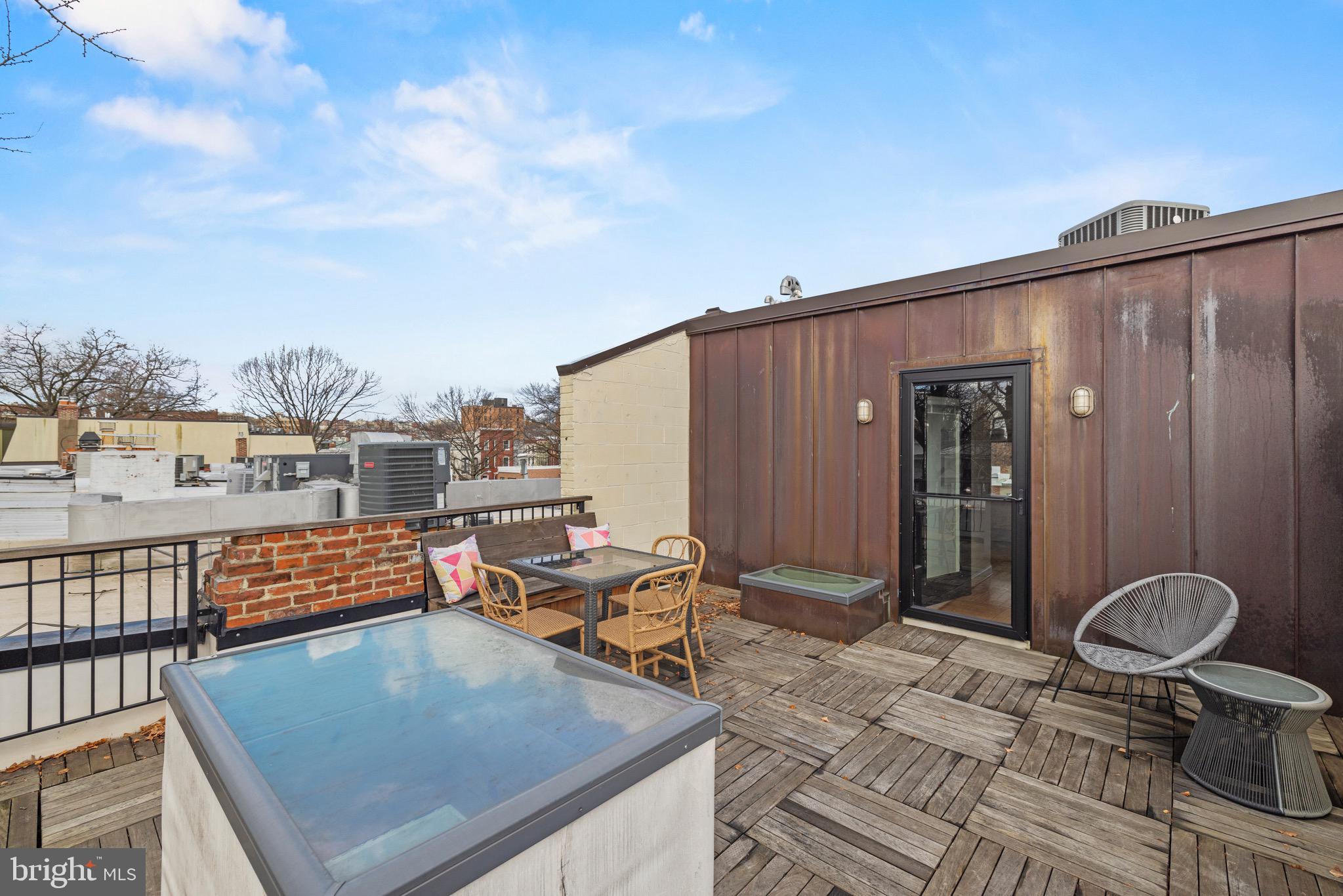 1447 Swann Street Northwest, Unit A Washington, DC 20009 - Photo 21 of 24