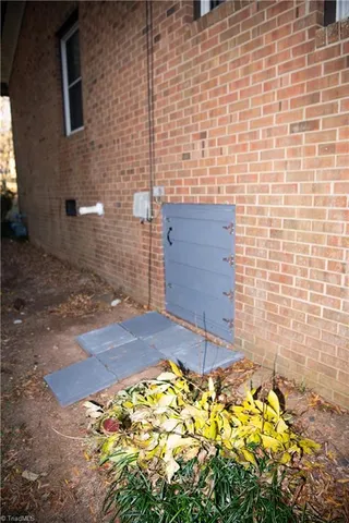 $255,000 | 306 Bremen Drive, Lexington, NC 27295