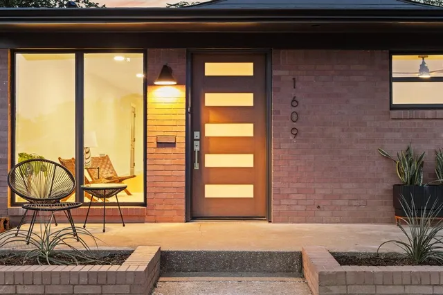 $239,900 | 1609 West Woodard Street, Denison, TX 75020