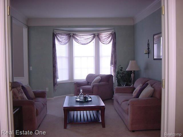 684 Enchantment Drive Rochester, MI 48307 - Photo 4 of 22 Living Room