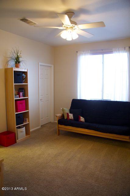 325 West Smoke Tree Road Gilbert, AZ 85233 - Photo 33 of 55 Bedroom 2 with Walk-in Closet