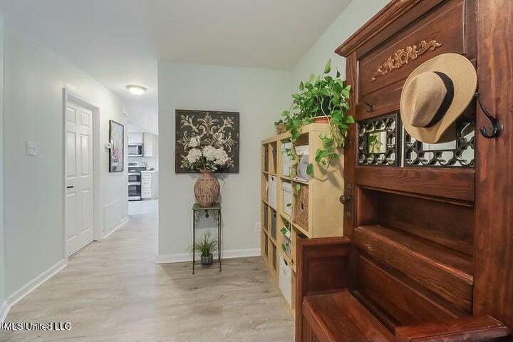 2501 Gulf Avenue, Unit 12 Gulfport, MS 39501 - Photo 5 of 25 20250308163131504986000000-o