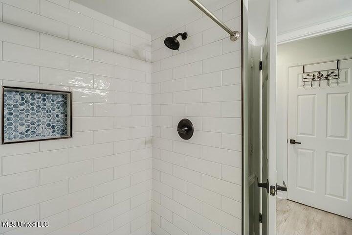 2501 Gulf Avenue, Unit 12 Gulfport, MS 39501 - Photo 7 of 25 20250308163159242763000000-o