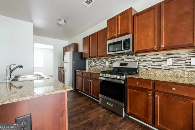 $2,625 | 207 Hollyhock Lane, Dallas, GA 30132