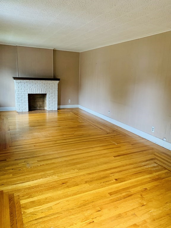 11 Turner Street Springfield, MA 01108 - Photo 7 of 17 Gallery Image 7