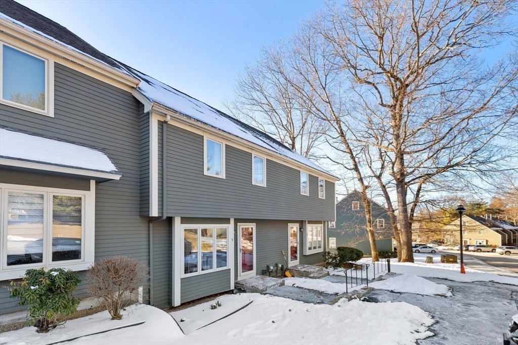 15 Deer Path, Unit 5 Maynard, MA 01754 - Photo 1 of 39 Gallery Image 1