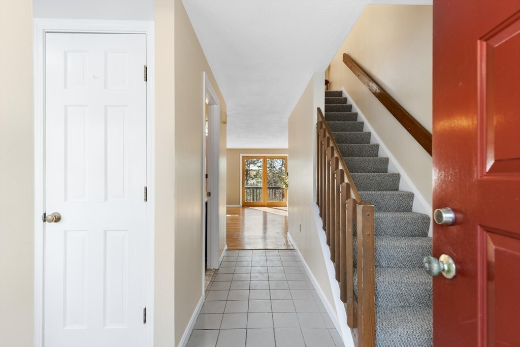 15 Deer Path, Unit 5 Maynard, MA 01754 - Photo 2 of 39 Gallery Image 2