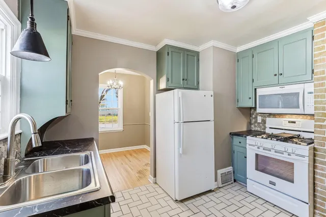 $259,900 | 210 5th Avenue Northeast, Faribault, MN 55021