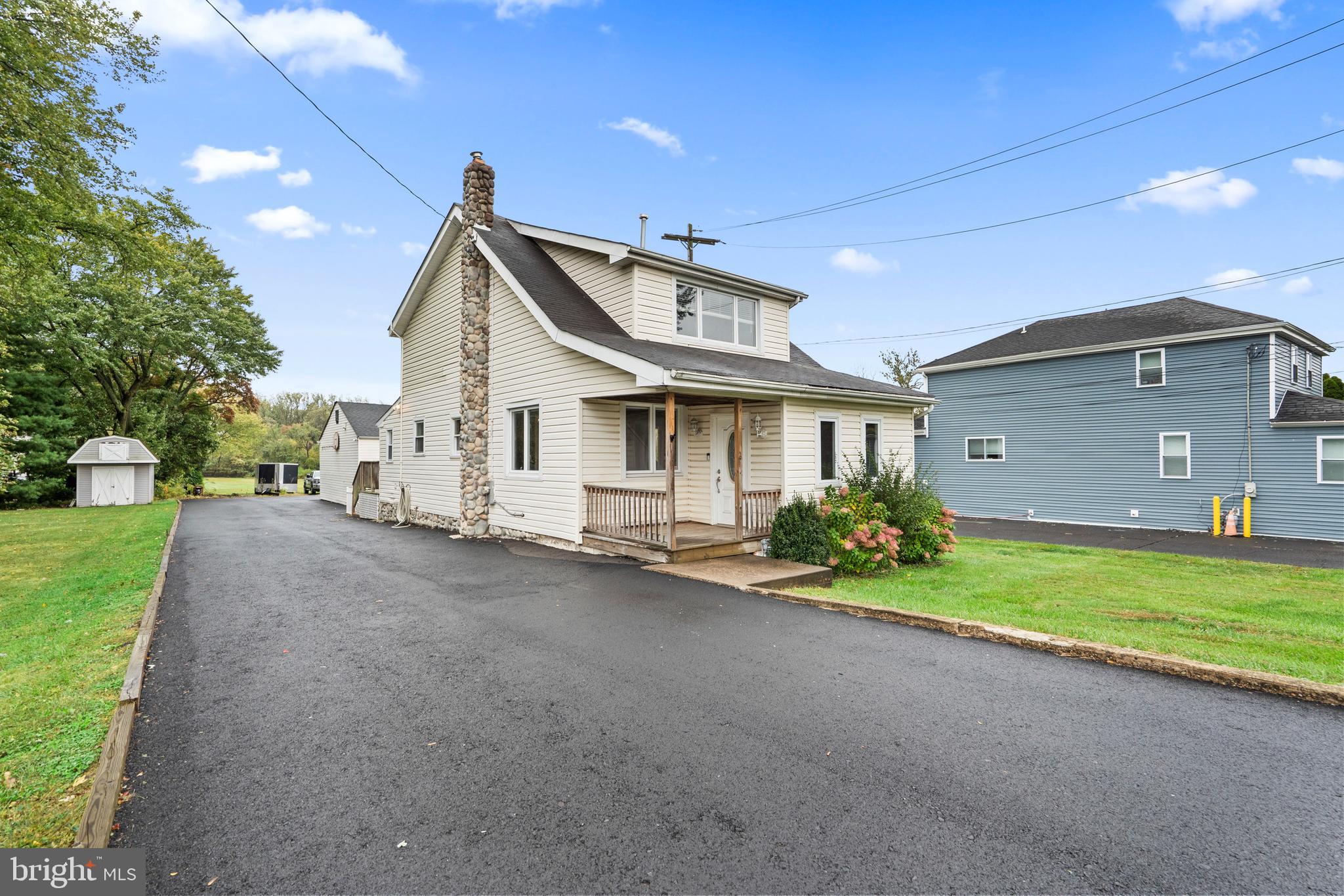 2132 Durham Road Langhorne, PA 19047 - Photo 2 of 35