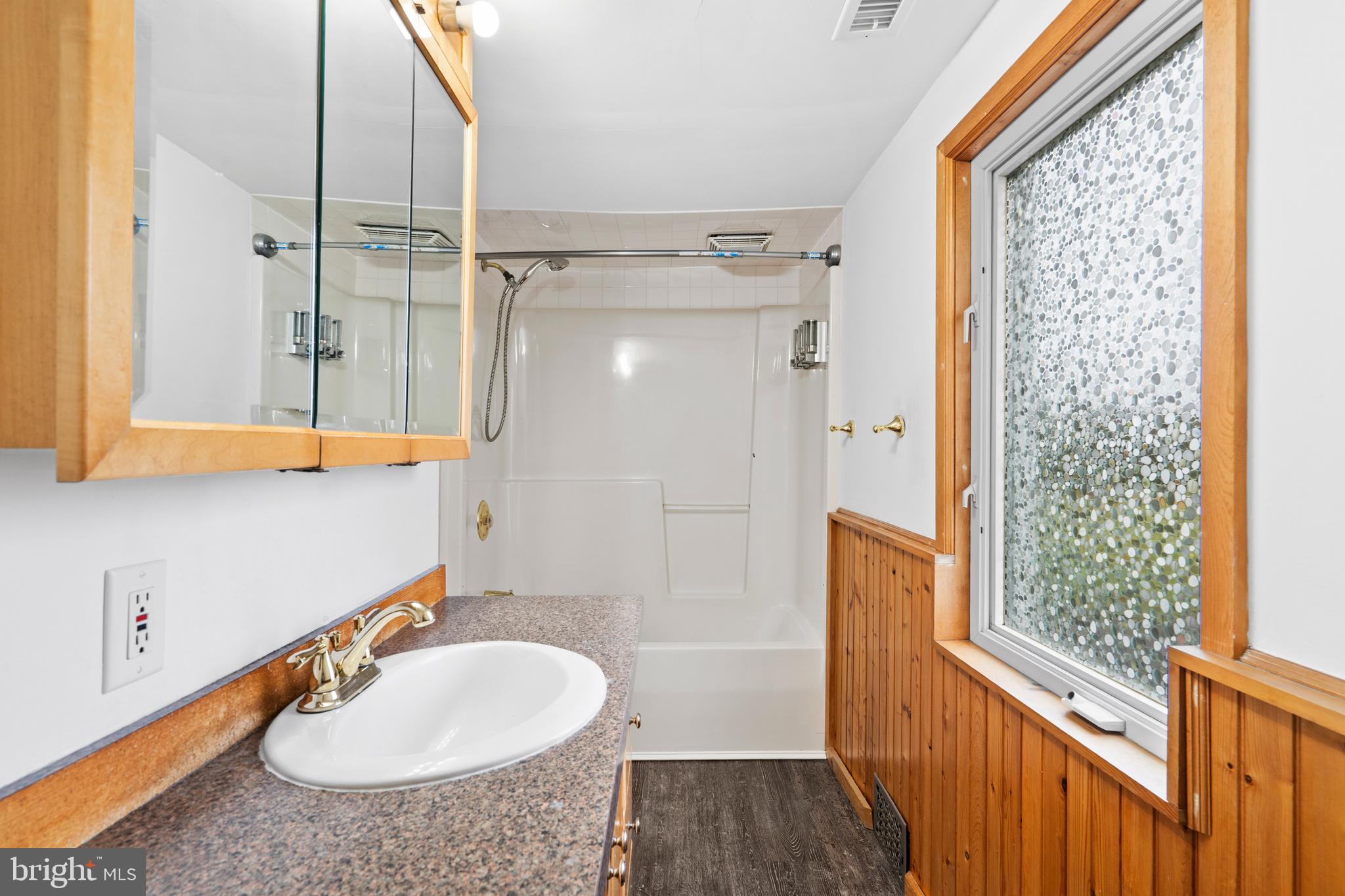 2132 Durham Road Langhorne, PA 19047 - Photo 22 of 35