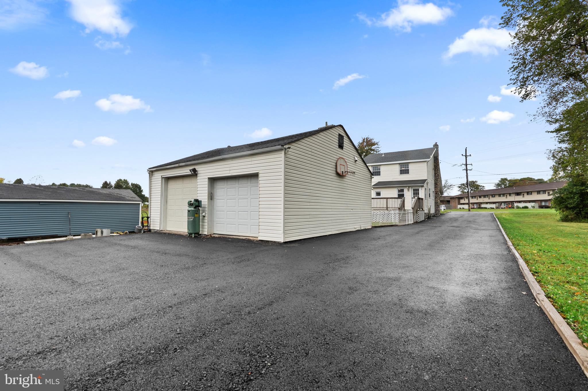 2132 Durham Road Langhorne, PA 19047 - Photo 28 of 35