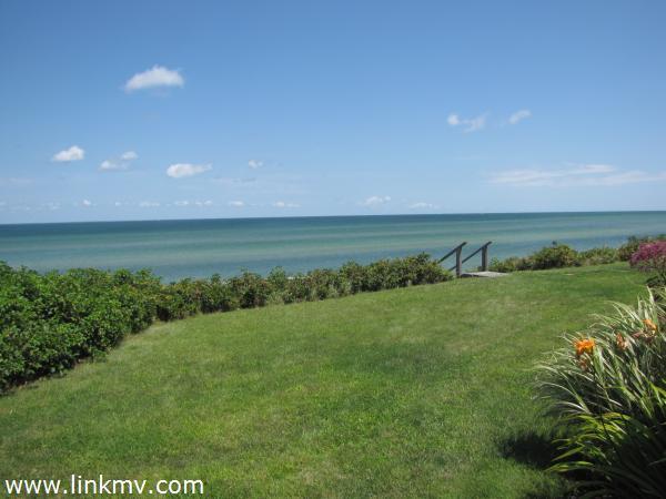 6 Golf Club Road Edgartown, MA 02539 - Photo 15 of 25 http://d1qzqeyxiitrap.cloudfront.net/photos/19796/600/532ee37a.jpg