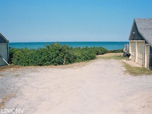 6 Golf Club Road Edgartown, MA 02539 - Photo 16 of 25 http://d1qzqeyxiitrap.cloudfront.net/photos/19796/600/d5685368.jpg