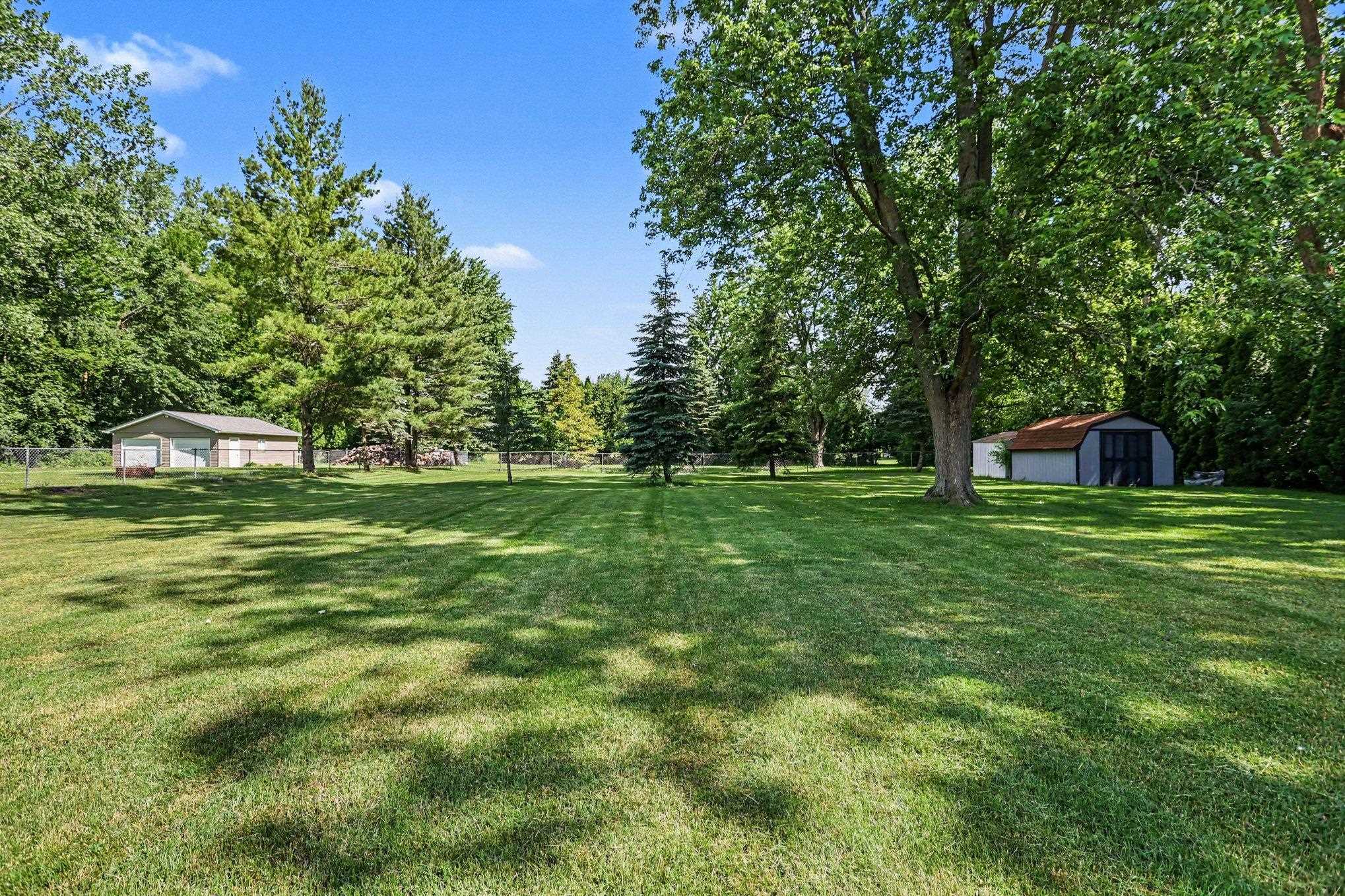 2437 Amelith Road Bay City, MI 48706 - Photo 33 of 36