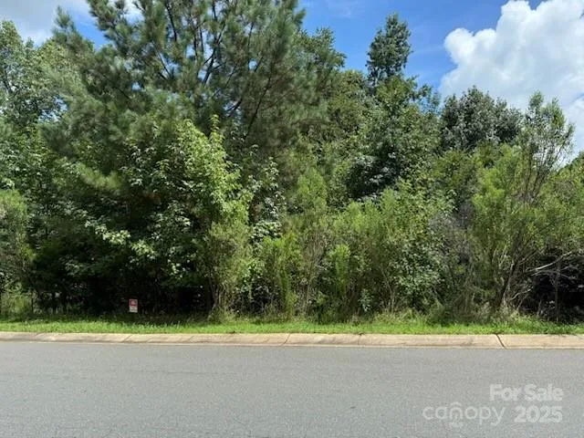 a view of a tennis court