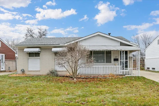 $200,000 | 1255 Windham Street, Westland, MI 48186