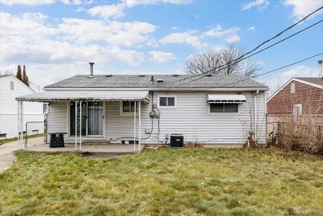 $200,000 | 1255 Windham Street, Westland, MI 48186