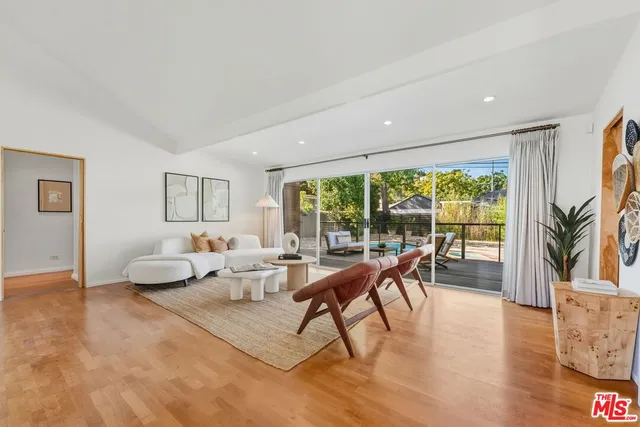 $1,999,000 | 4001 Alcove Avenue, Studio City, CA 91604
