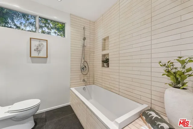 $1,999,000 | 4001 Alcove Avenue, Studio City, CA 91604