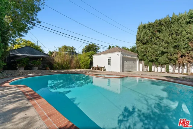 $1,999,000 | 4001 Alcove Avenue, Studio City, CA 91604