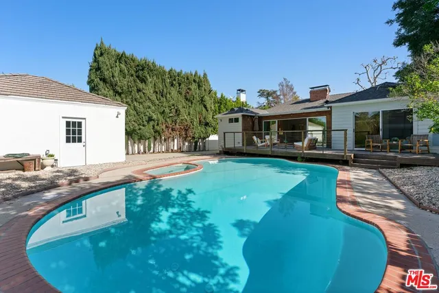 $1,999,000 | 4001 Alcove Avenue, Studio City, CA 91604