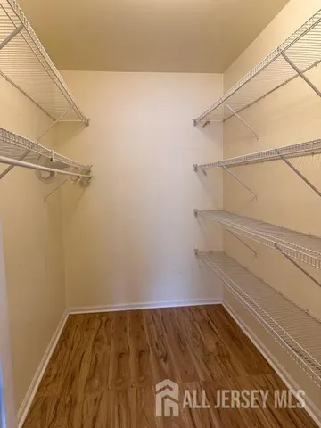 $2,400 | 513 Waterford Drive, Edison, NJ 08817