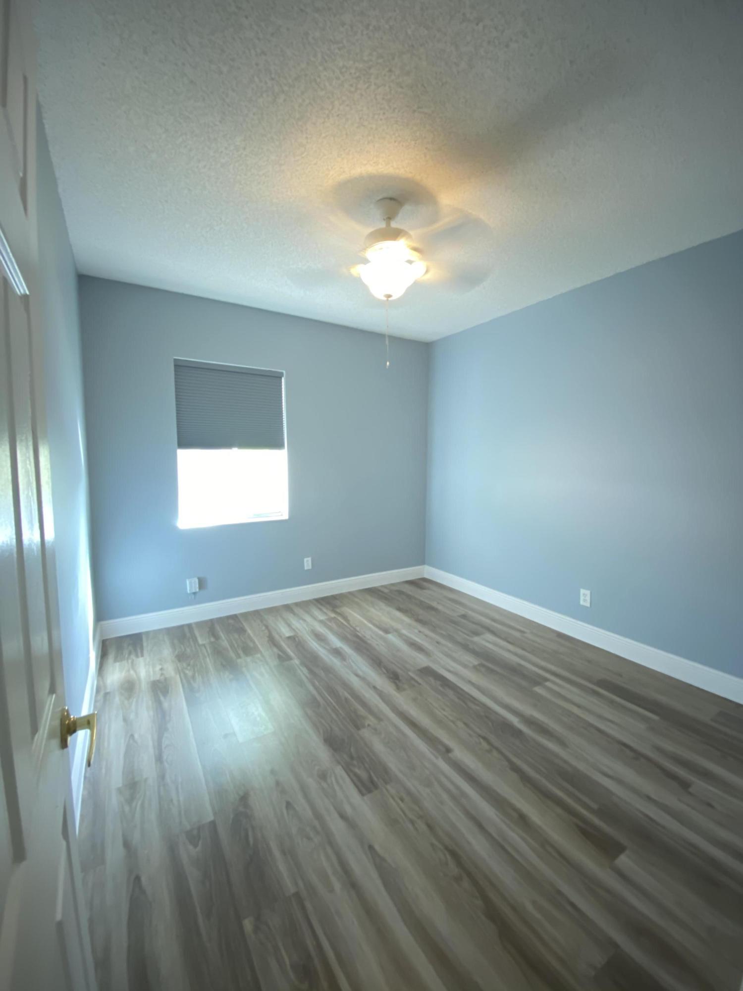 16063 Emerald Cove Road Weston, FL 33331 - Photo 28 of 35 0A0C8237-E27F-4C9A-8D82-5754428E5197