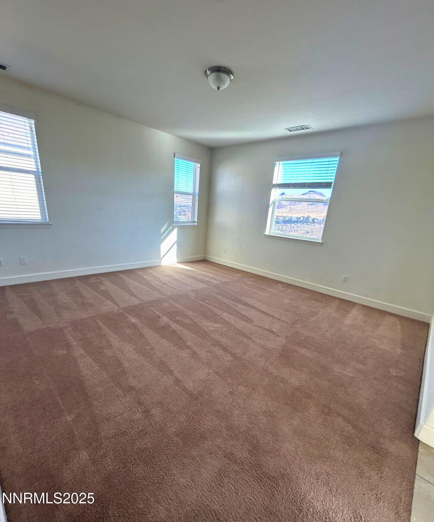 2598 Piero Court Sparks, NV 89434 - Photo 10 of 18 b9442020-9ae6-49ed-b839-7a1b3652b423