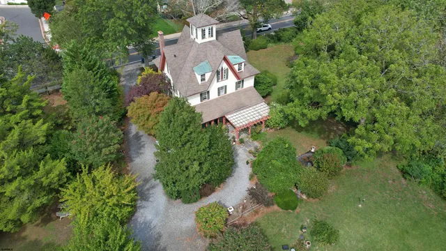 $899,900 | 40 North Shore Road, Absecon, NJ 08201