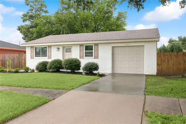 $215,000 | 1282 Luling Estates Drive, Luling, LA 70070