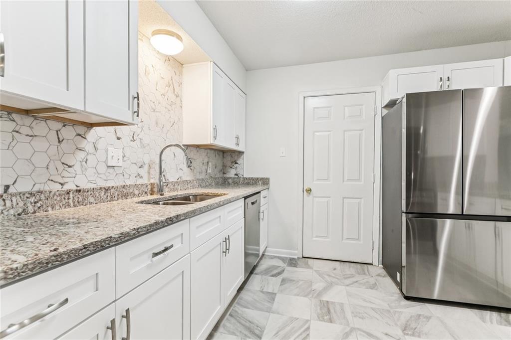 1282 Luling Estates Drive Luling, LA 70070 - Photo 4 of 12