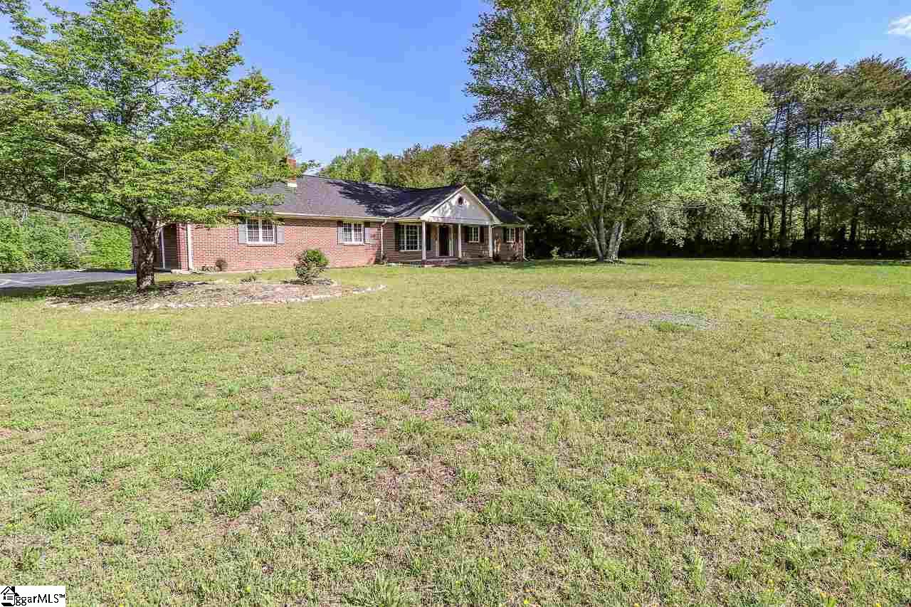 423 Stamey Valley Road Travelers Rest, SC 29690 - Photo 3 of 36