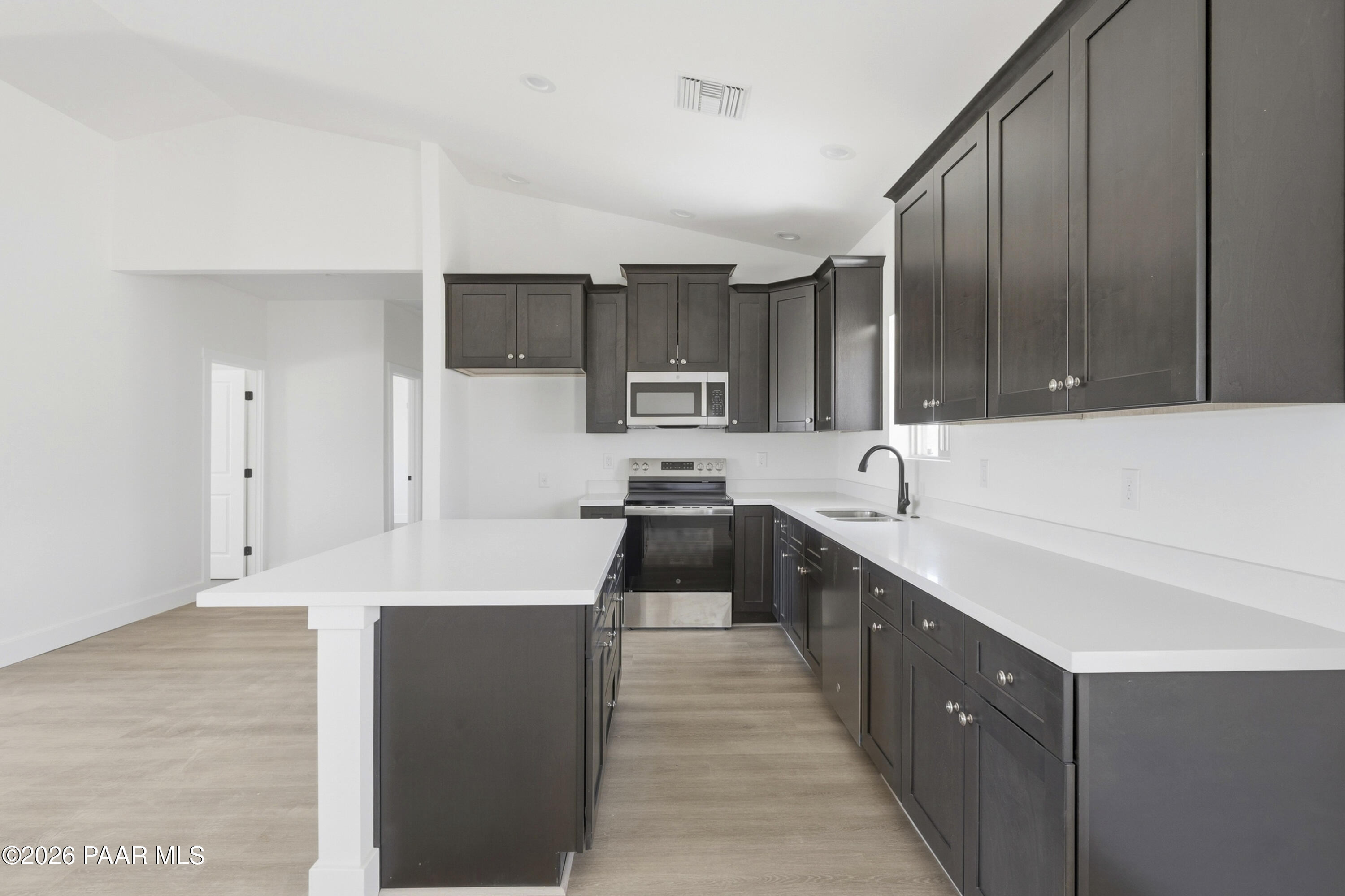 13650 East Soleil Down Road Mayer, AZ 86333 - Photo 14 of 45 22-Kitchen 2