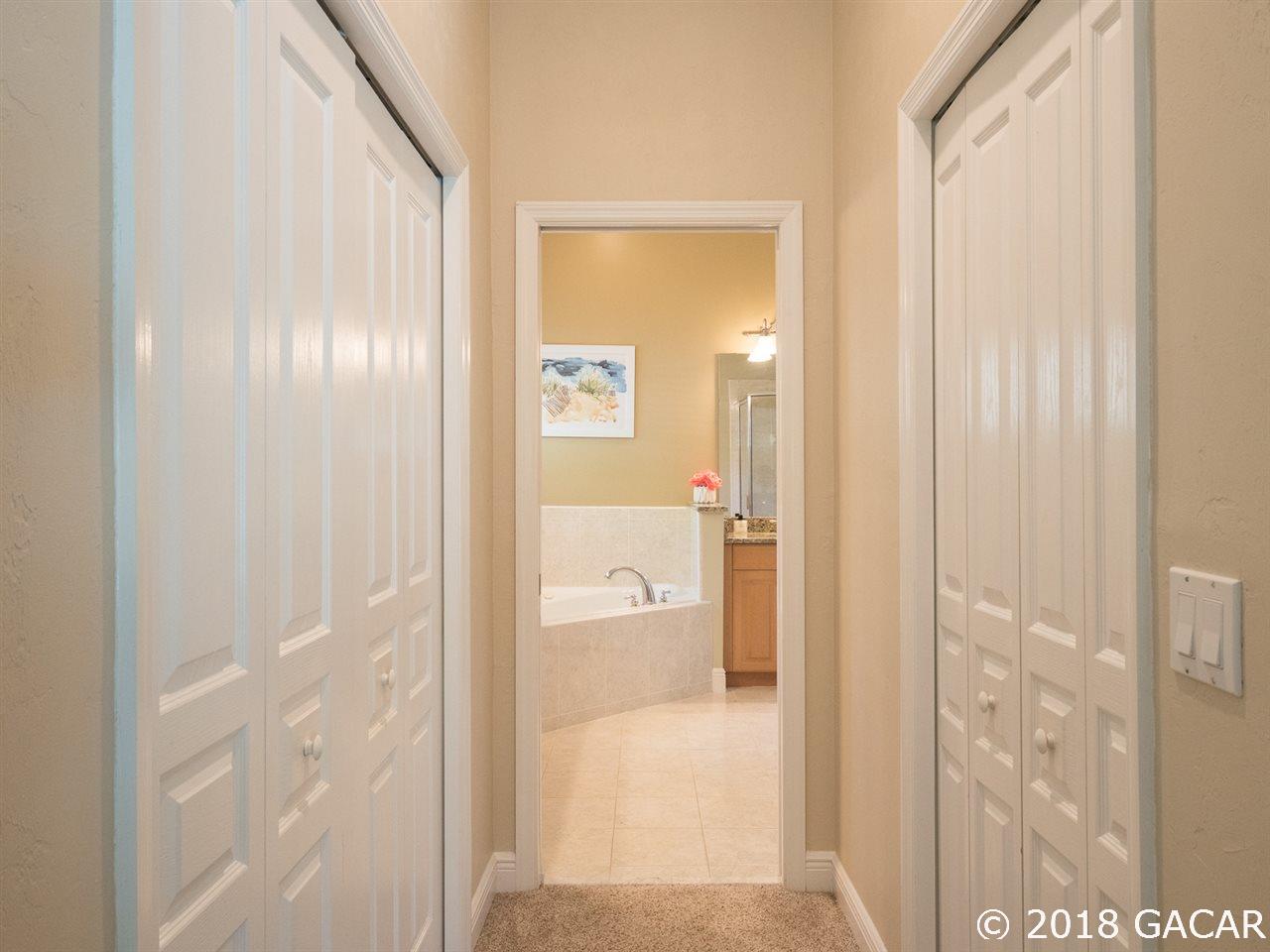 1424 Southwest 85th Terrace Gainesville, FL 32607 - Photo 14 of 29 Gallery Image 14