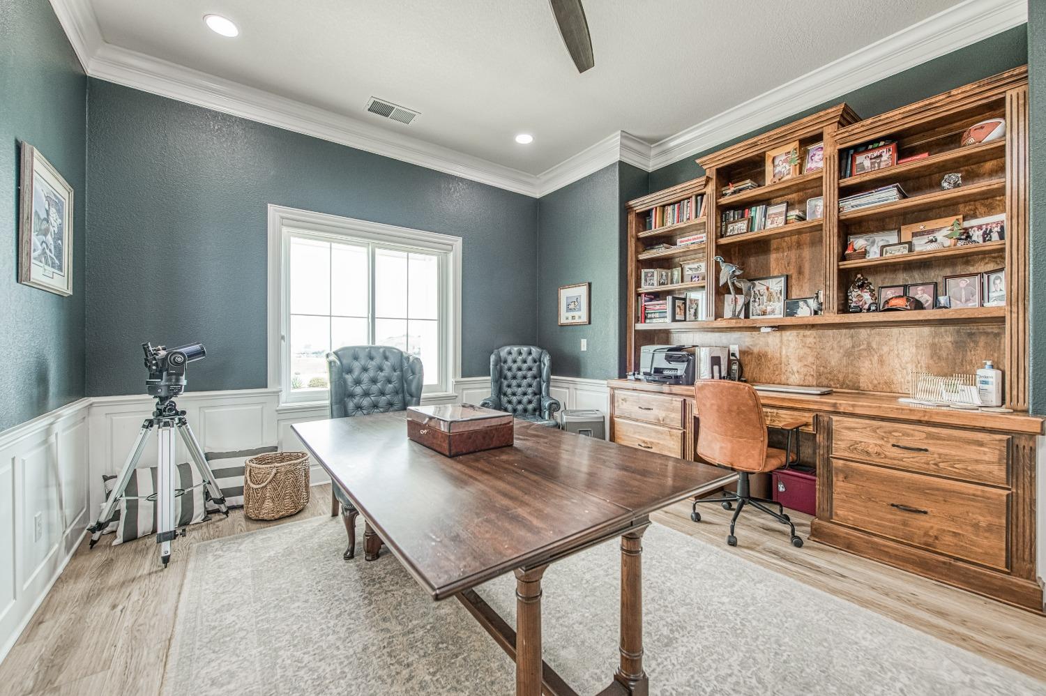 18300 Watts Valley Road Sanger, CA 93657 - Photo 20 of 78 a living room with furniture and a bookshelf