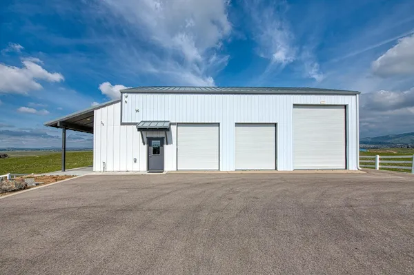 $2,950,000 | 18300 Watts Valley Road, Sanger, CA 93657