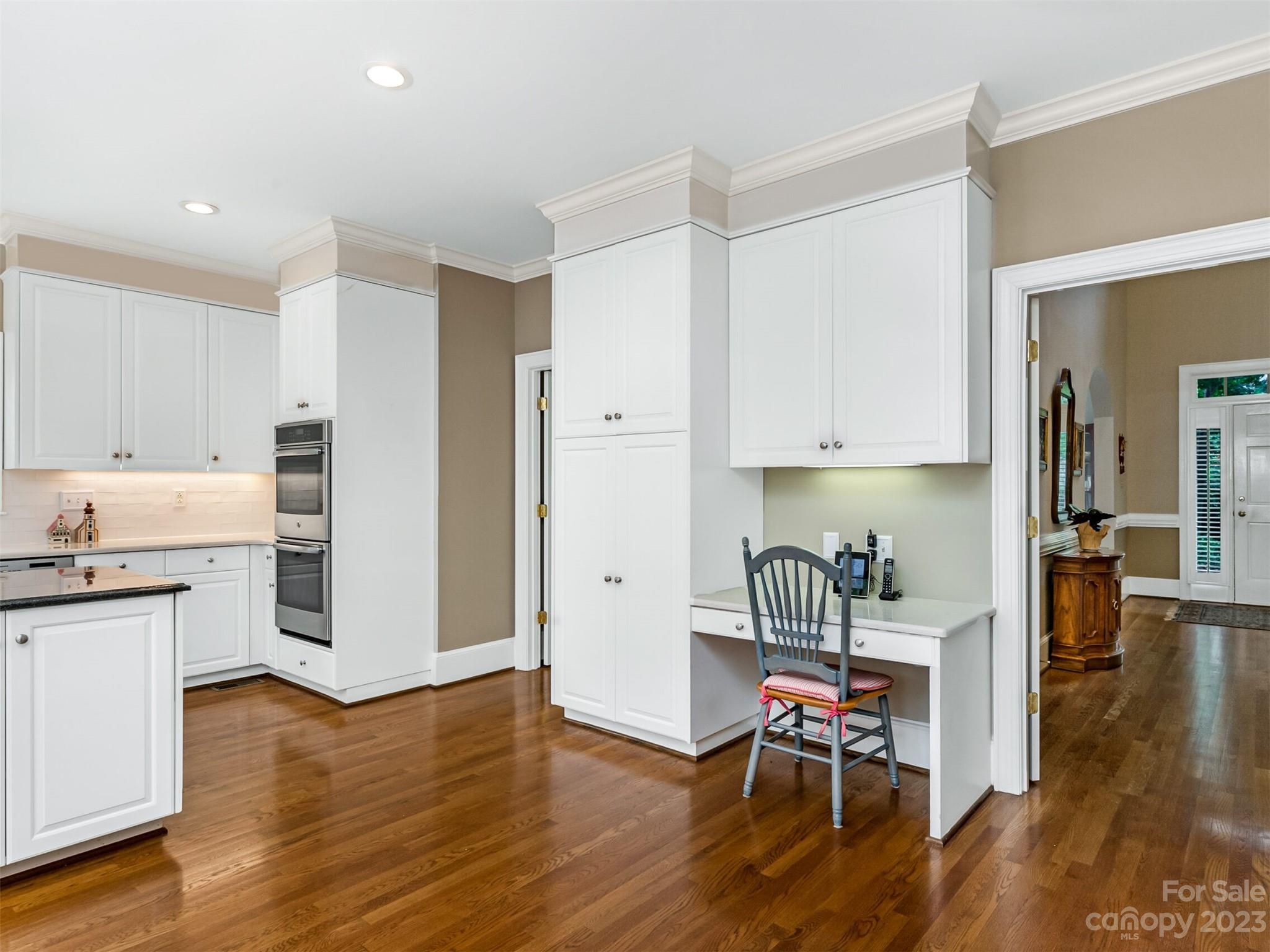 1833 Sterling Road Charlotte, NC 28209 - Photo 11 of 32 Gallery Image 11