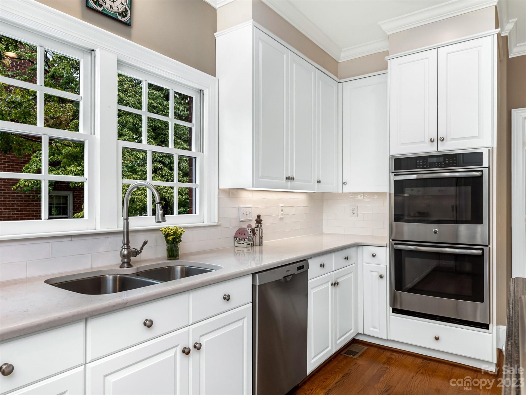 1833 Sterling Road Charlotte, NC 28209 - Photo 13 of 32 Gallery Image 13