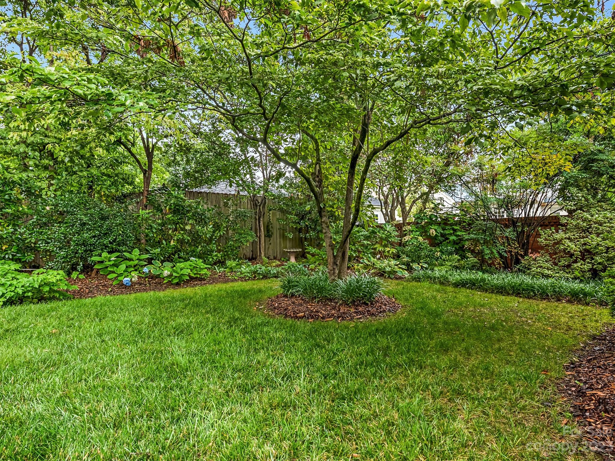 1833 Sterling Road Charlotte, NC 28209 - Photo 30 of 32 Gallery Image 30