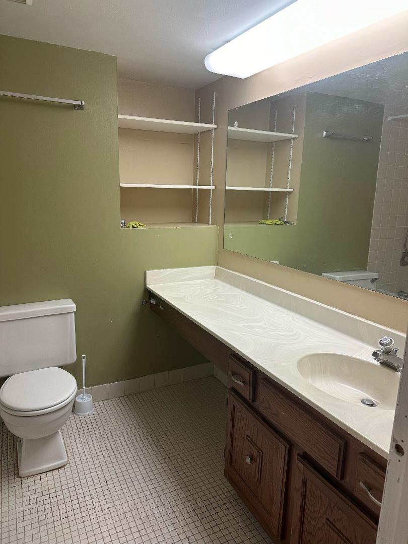 498 Timber Ridge Drive, Unit 108 Carol Stream, IL 60188 - Photo 4 of 10 Gallery Image 4