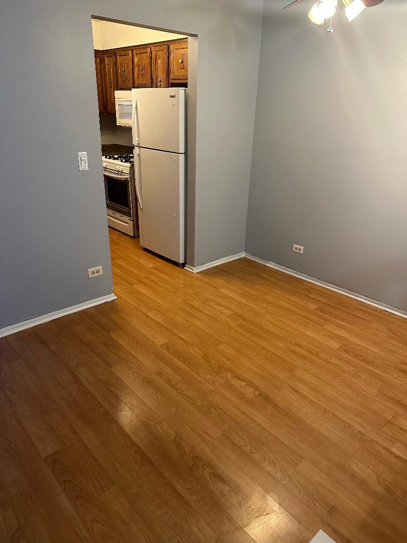 498 Timber Ridge Drive, Unit 108 Carol Stream, IL 60188 - Photo 8 of 10 Gallery Image 8