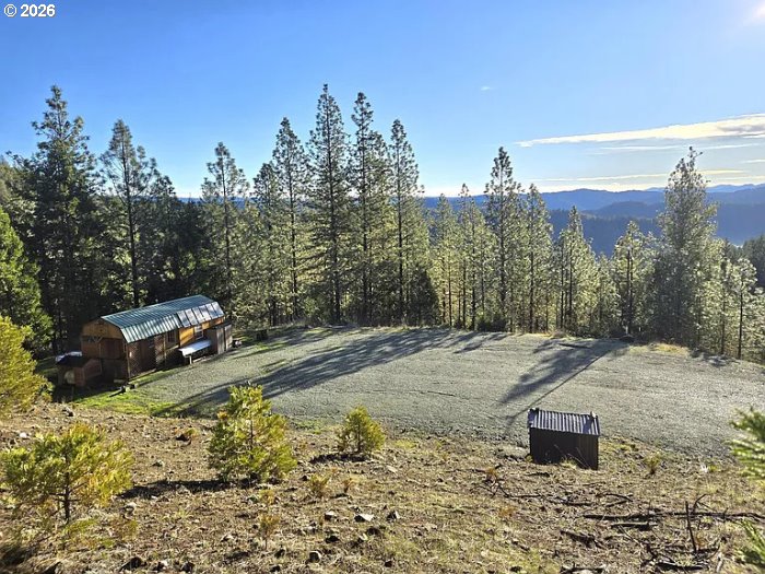 2133 Spring Brook Road Myrtle Creek, OR 97457 - Photo 2 of 18