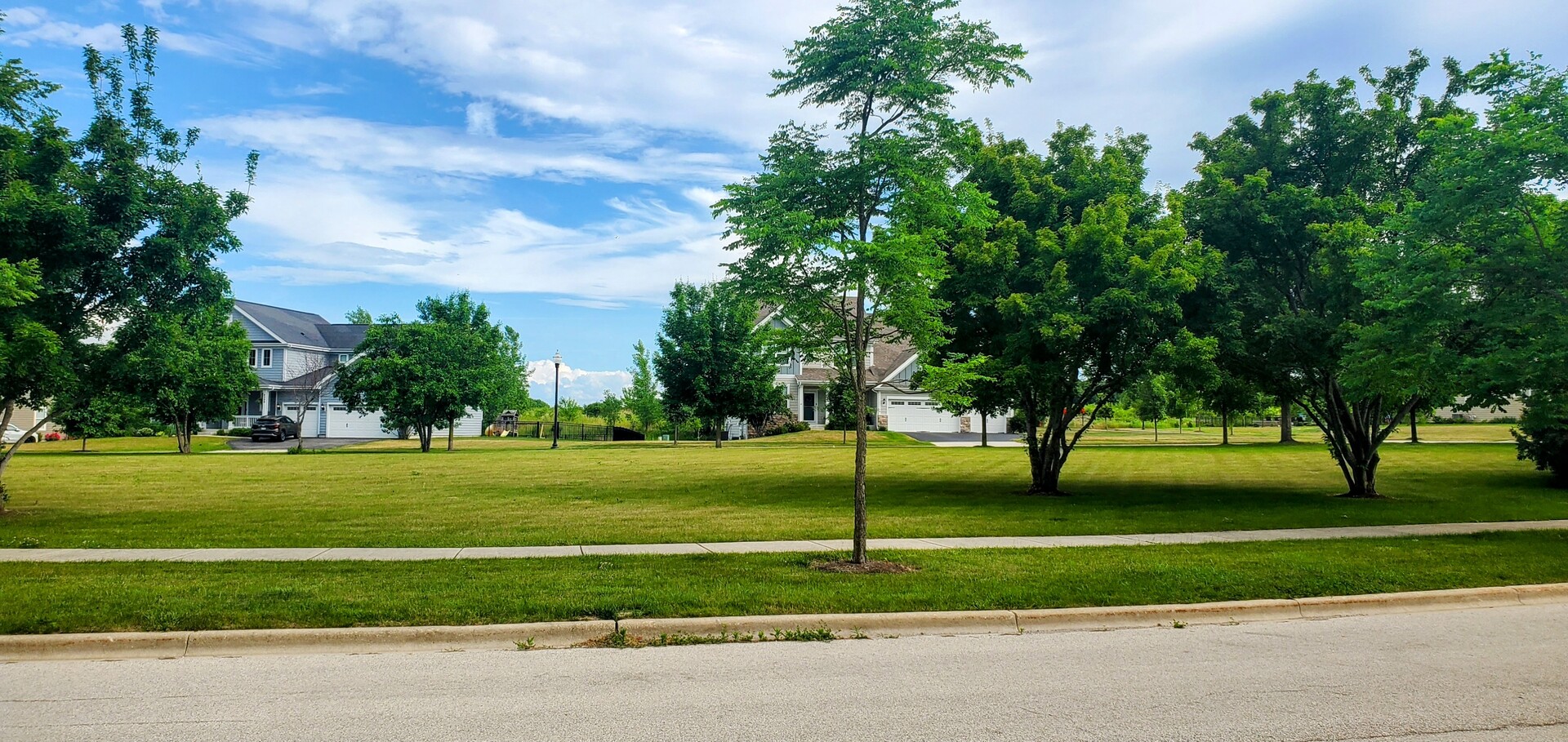 4378 John Milton Road Elgin, IL 60124 - Photo 2 of 10