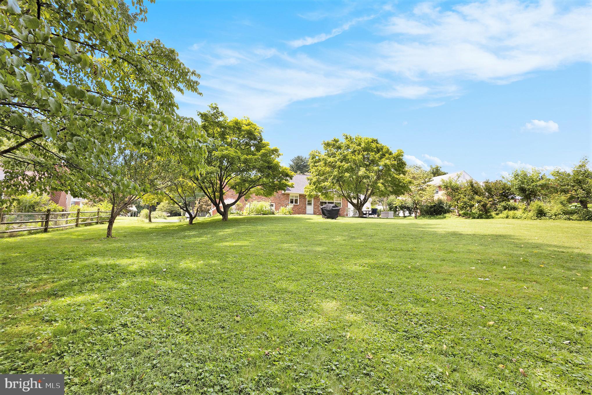 350 Red Coat Lane Wayne, PA 19087 - Photo 33 of 38 Large lot