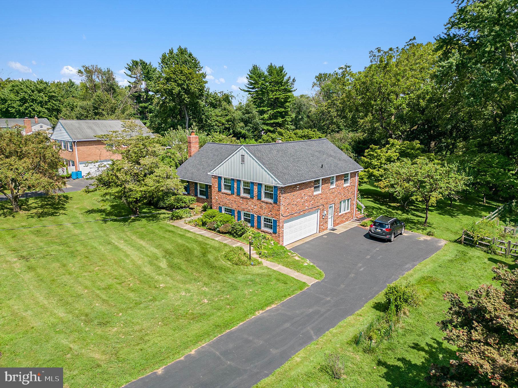 350 Red Coat Lane Wayne, PA 19087 - Photo 4 of 38