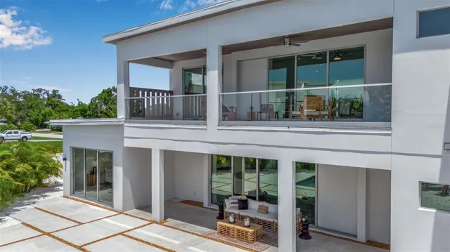 $2,750,000 | 2534 Grove Street, Sarasota, FL 34239
