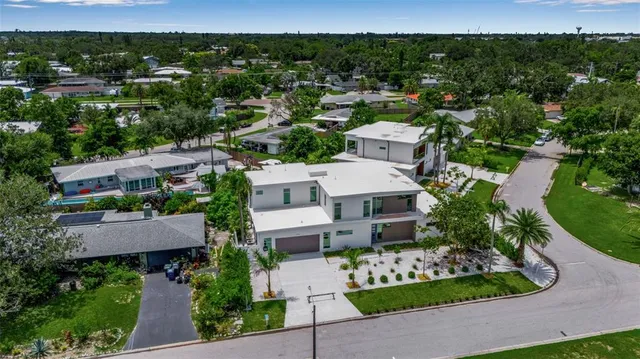 $2,750,000 | 2534 Grove Street, Sarasota, FL 34239