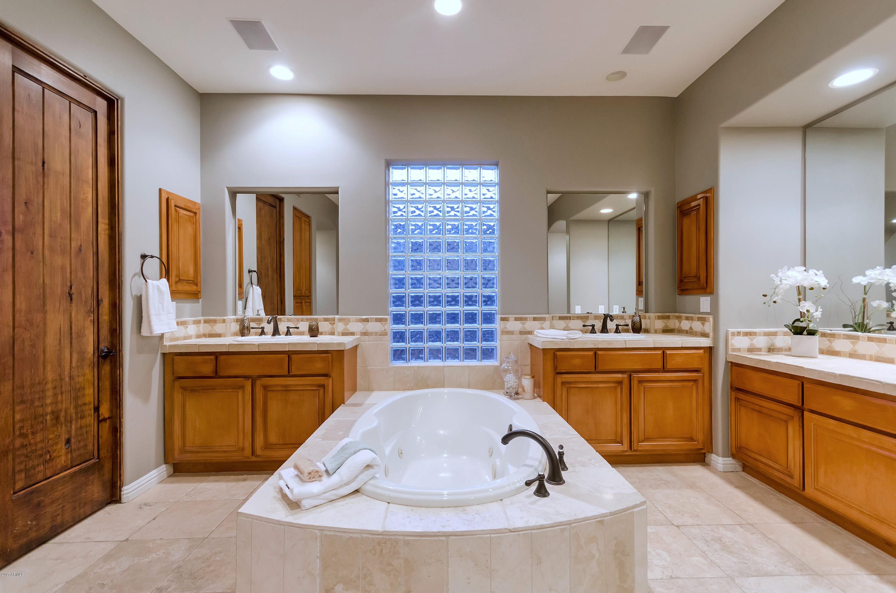 9697 East Mountain Spring Road Scottsdale, AZ 85255 - Photo 27 of 59 Master Bath_1453